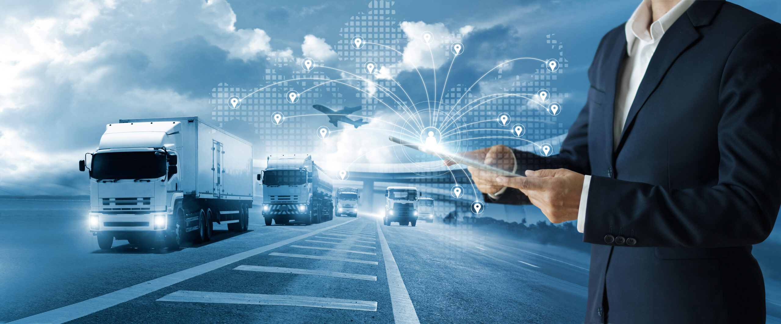 Transport,And,Logistic,Concept,,Freight,Shipping,Online,,Businessman,Using,Tablet